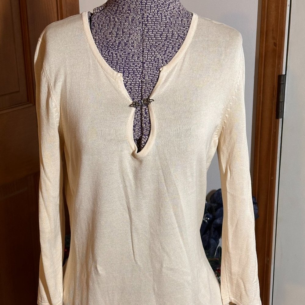 Cream Colored V Neck Top with Crystal Lobster Clasp